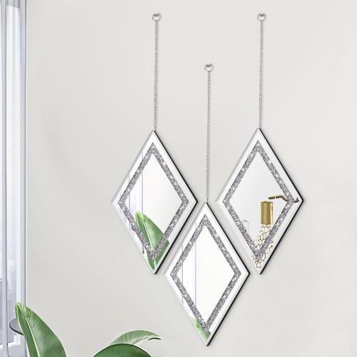 Présentation de Miroirs muraux argentés Pibeyer, lot de 3, décoration diamant en situation