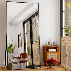 Miroir plein longueur rectangulaire noir, cadre fin aluminium en situation