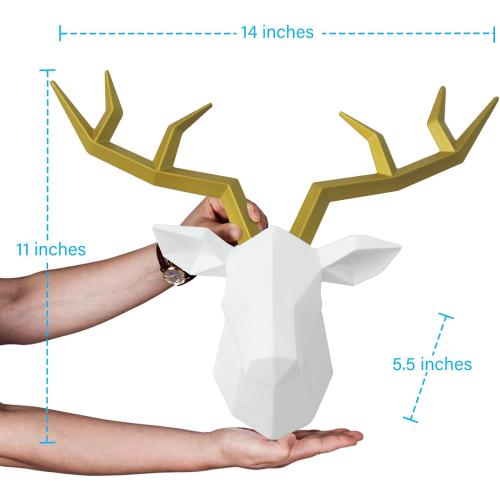 Présentation de Sculpture murale tête de cerf géométrique Tiancentral H, cuivre en situation