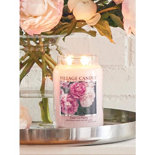 Présentation de Zoom sur Bougie parfumée Village Candle, pivoine fraîche, verre 760 ml