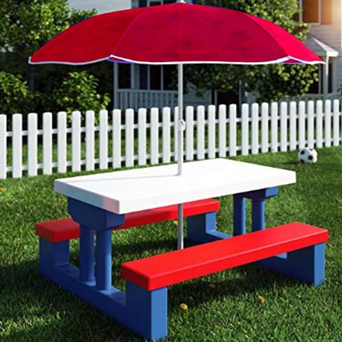 Présentation de Coil Mobilier Jardin Enfant, Table Exterieur Parasol Bleu en situation