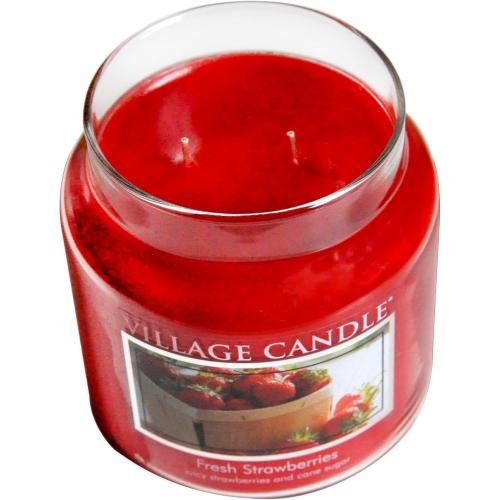 Présentation de Zoom sur Bougie Village Candle, Fraises Fraîches, Pot en Verre Rouge