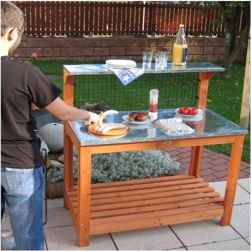 Présentation de Zoom sur Table de Jardin Habau, Plan de Travail Pratique, Durable