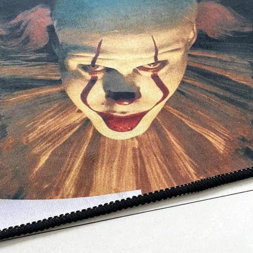 Présentation de Zoom sur Tapis Illusion 3D Noir Blanc, Motif Piège à Clown, Gamer