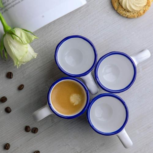 Présentation de Zoom sur Tasses à Expresso Rayées Bleu Marine, Céramique Artisanale