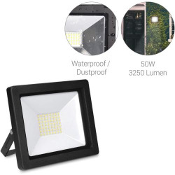 Kwmobile Projecteur LED 3250 Lumens, Éclairage Étanche en situation