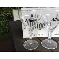 Affligem Verres à bière, Lot de 6, 25 cl en situation