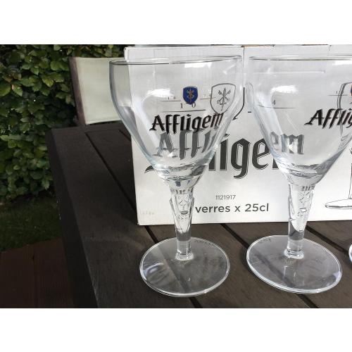 Présentation de Affligem Verres à bière, Lot de 6, 25 cl en situation