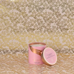 Bougie Sanctuary Spa Pamplemousse Rose Parfumée Luxe en situation