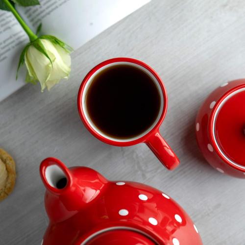 Présentation de Zoom sur Tasse céramique rouge pois blancs, mug café, thé, chocolat