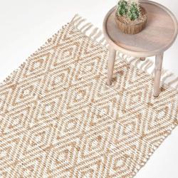 Présentation Tapis Chindi Chanvre Motif Losanges Beige Blanc Artisanale