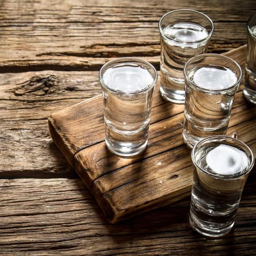 Présentation de Verres digestif transparent, lot de 6, Relaxdays en situation