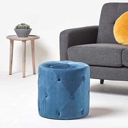 Présentation de Pouf Rond en Velours Capitonné Windsor - Tabouret Chic en situation