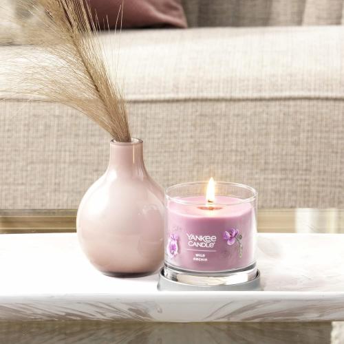 Présentation de Zoom sur Yankee Candle Wild Orchid, bougie en verre parfumée