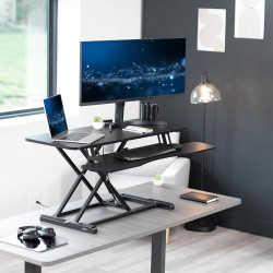 Vivo Desk V042KB Rehausseur Assis Debout, Double Moniteur en situation