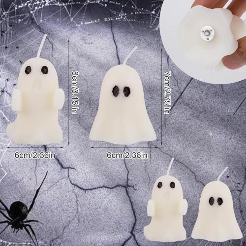 Présentation de Boxob, 4 Bougies Fantasmagoriques Blanches Halloween en situation